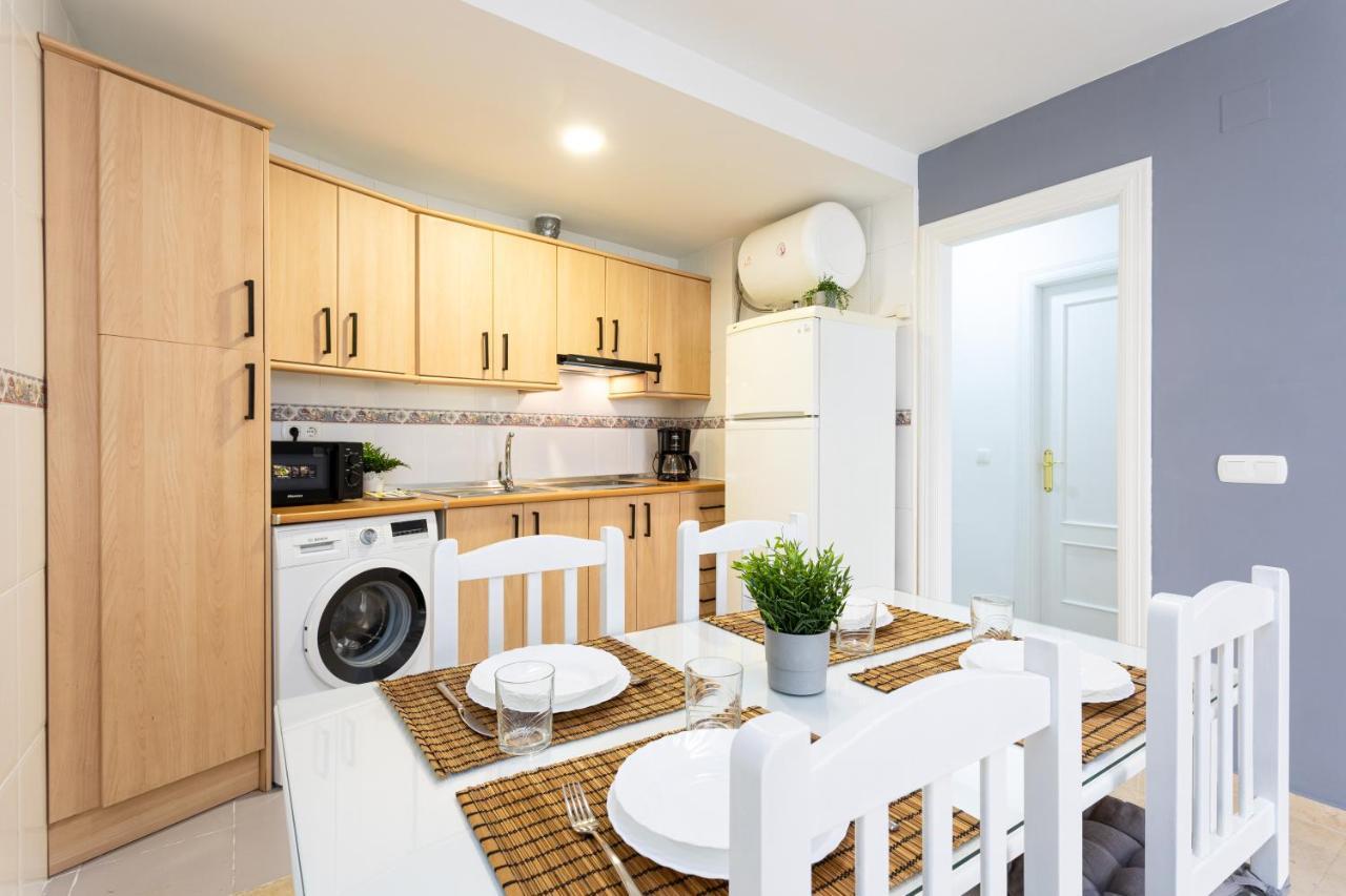 Holidays2Malaga Capuchinos French Balconies, Private Parking, Wifi & Air Con Exterior foto